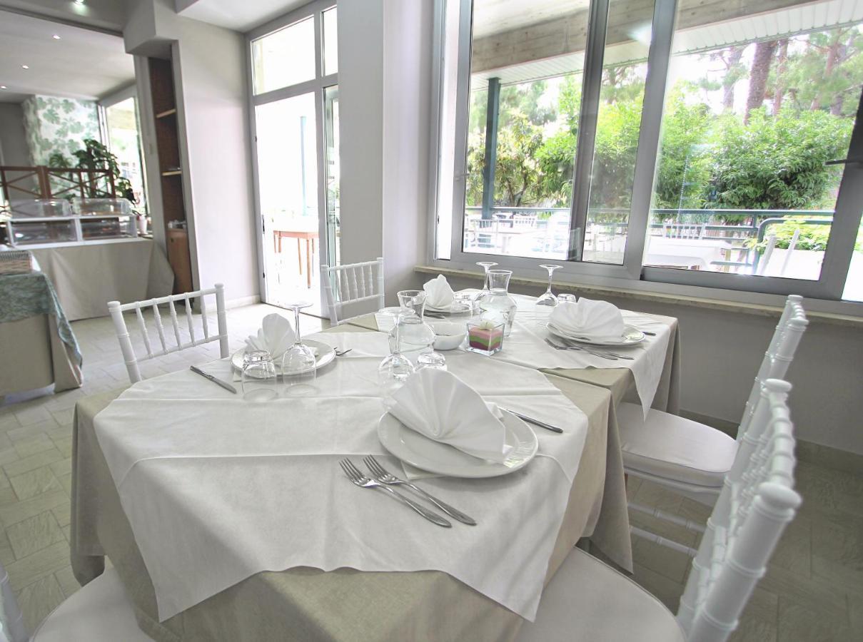 Hotel Pineta San Benedetto del Tronto Zewnętrze zdjęcie