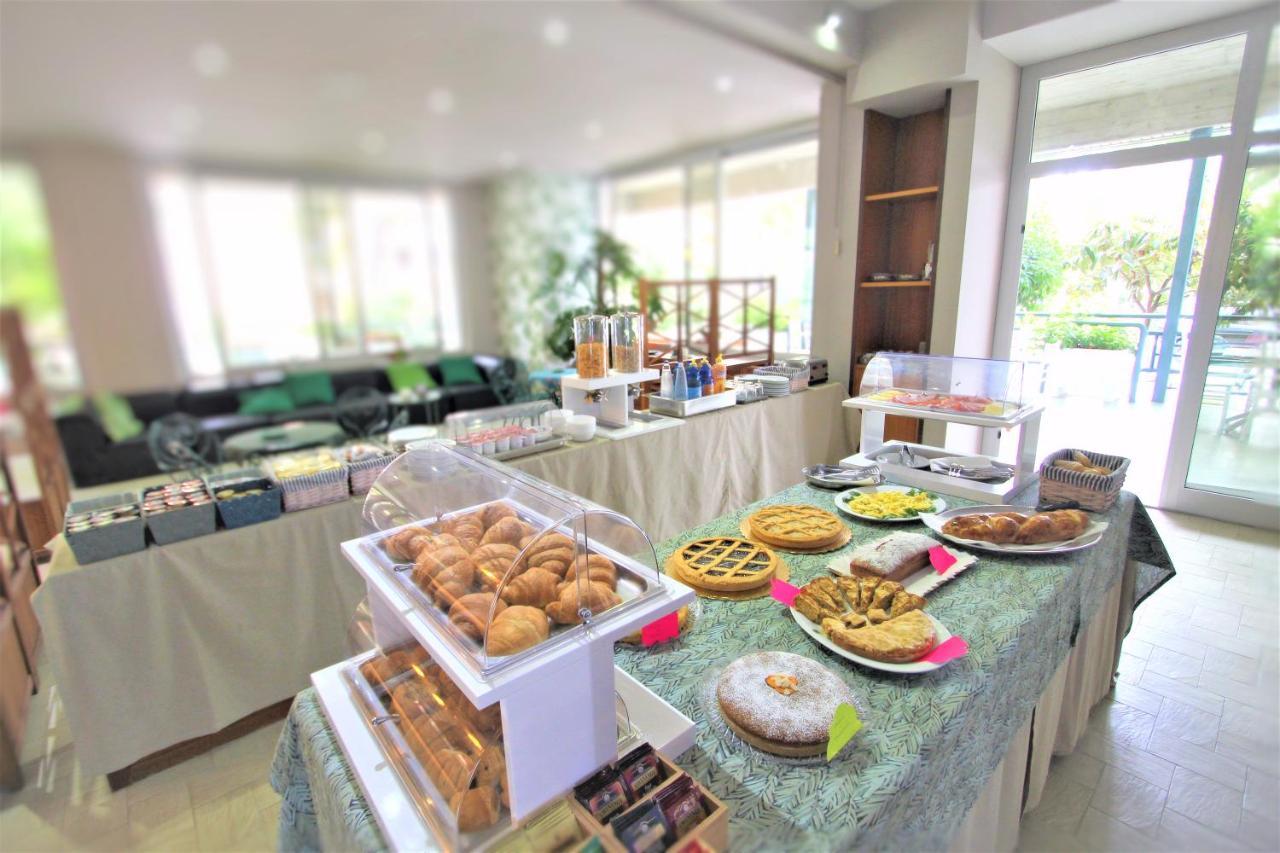 Hotel Pineta San Benedetto del Tronto Zewnętrze zdjęcie